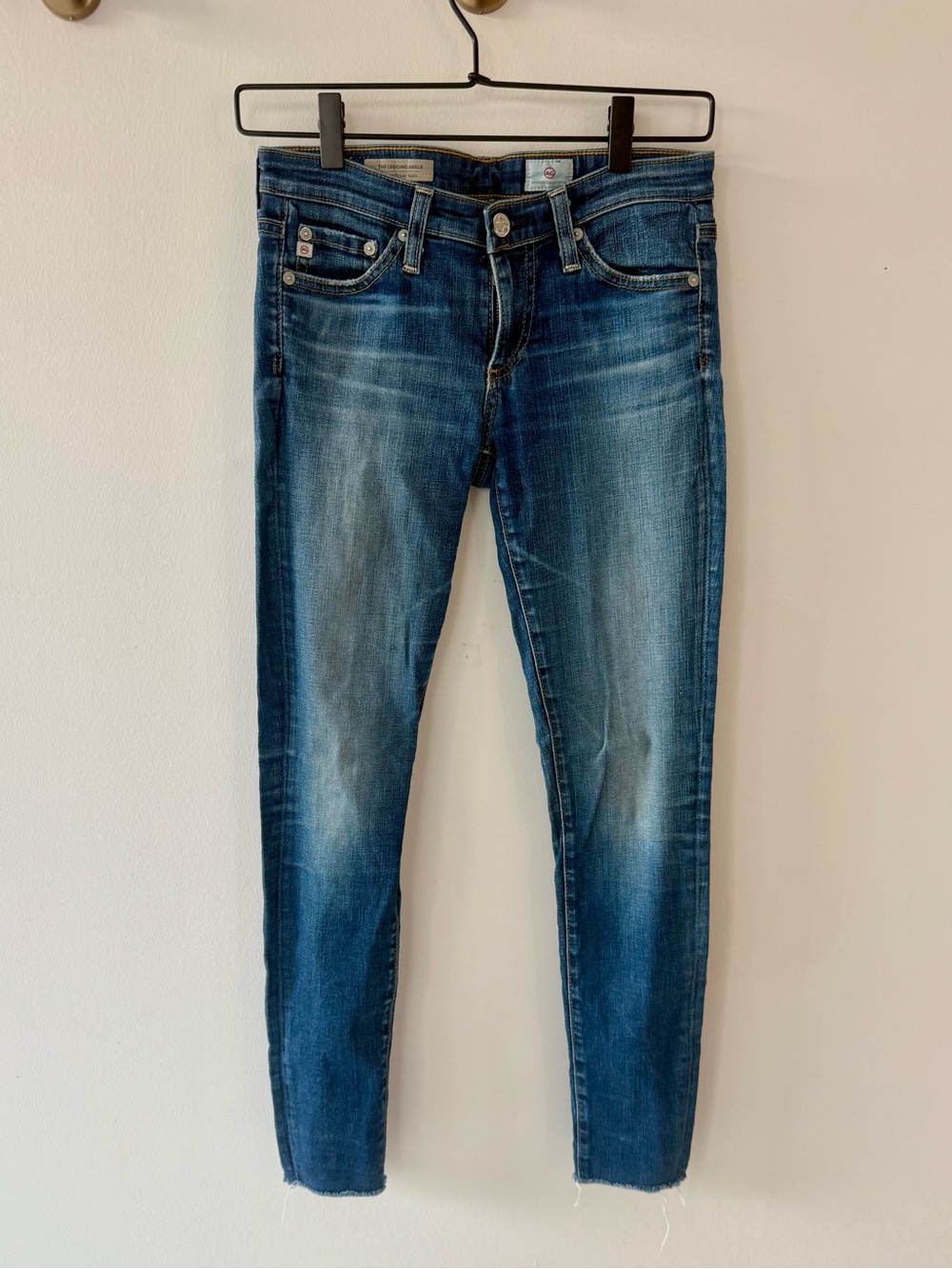 AG Adriano Goldschmied The Legging Ankle, raw hem, medium wash